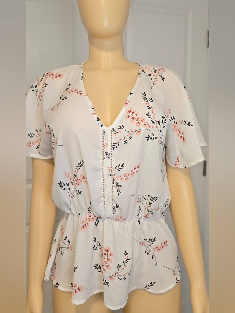 Sienna Sky White Floral V-Neck Peplum Midi Dress